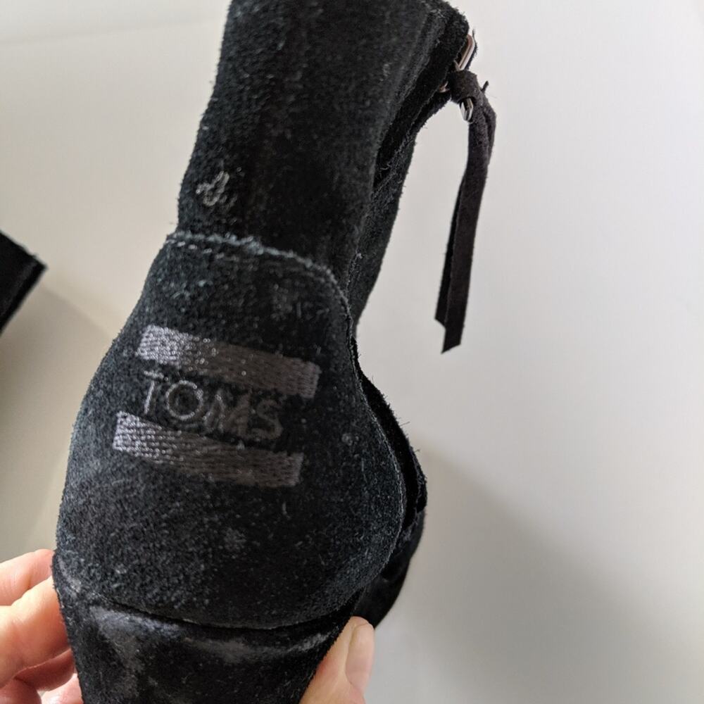 Toms Black Suede Wedge Desrhi Side Zip Booties - Picture 5 of 8